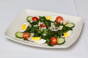 spinach-salad-906x604